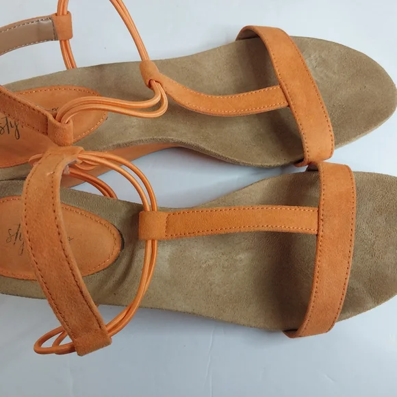 Style & Co. Size 8.5M Orange T-Strap Mulan Wedge Sandals for Women - Picture 8 of 9